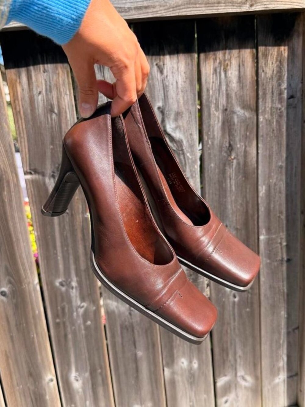 Aldo 90's inspired chocolate brown leather square toe heels 🤎